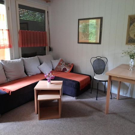 Vila Bungalow Am Waldbad Dahlen Exteriér fotografie