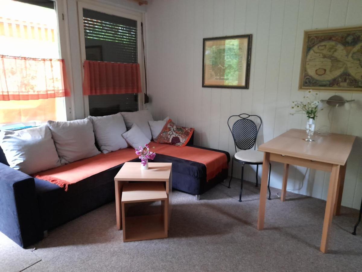 Vila Bungalow Am Waldbad Dahlen Exteriér fotografie